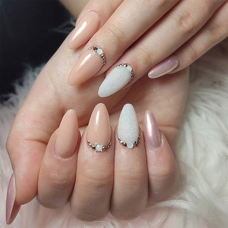 UNIQUE NAILS SPA